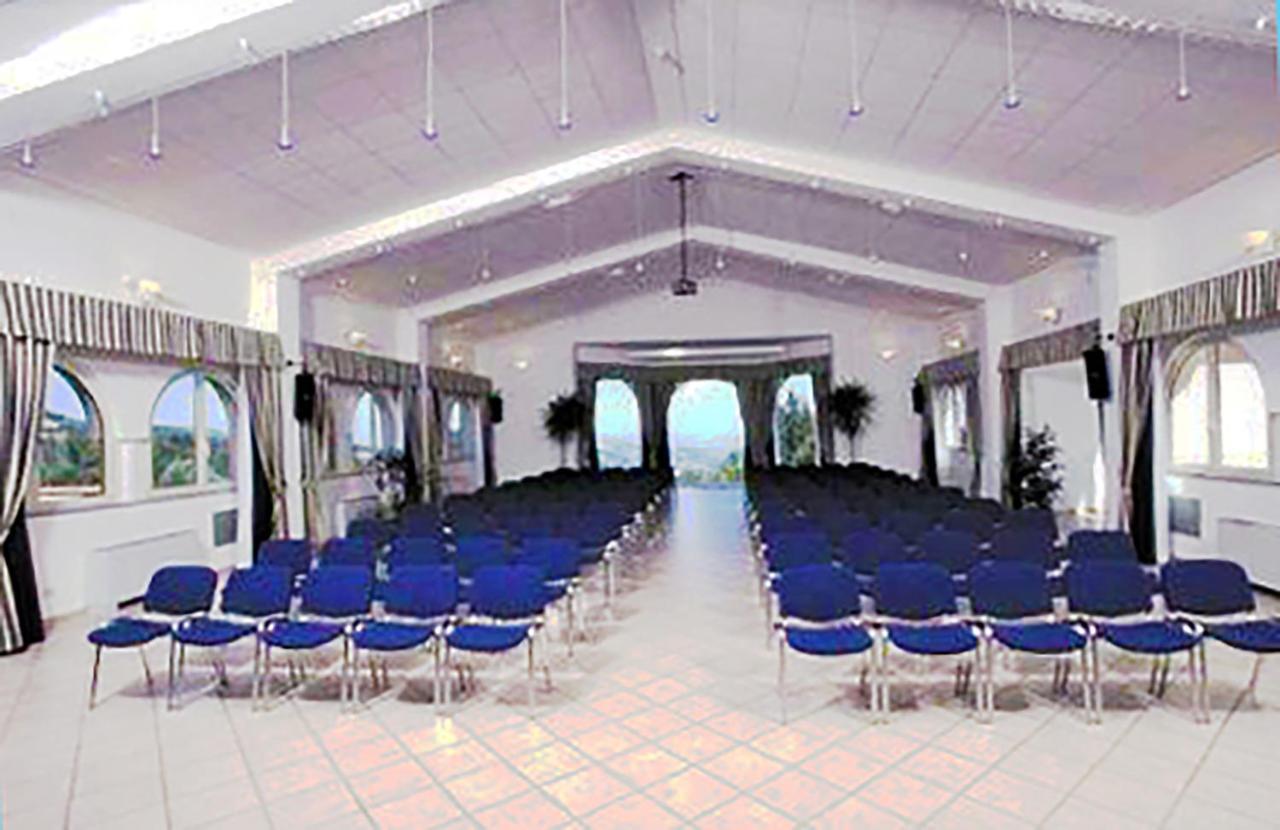 Toscana Wellness Resort أرشيدوسو المظهر الخارجي الصورة